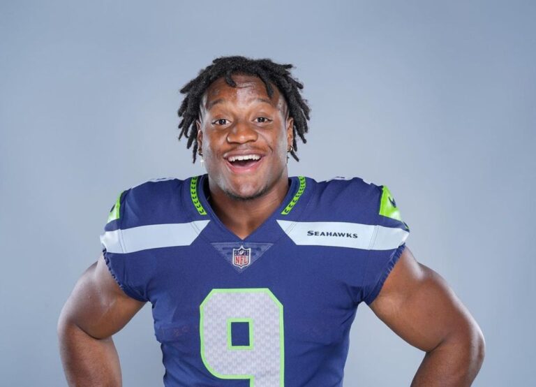 Kenneth Walker III, A NFL Player