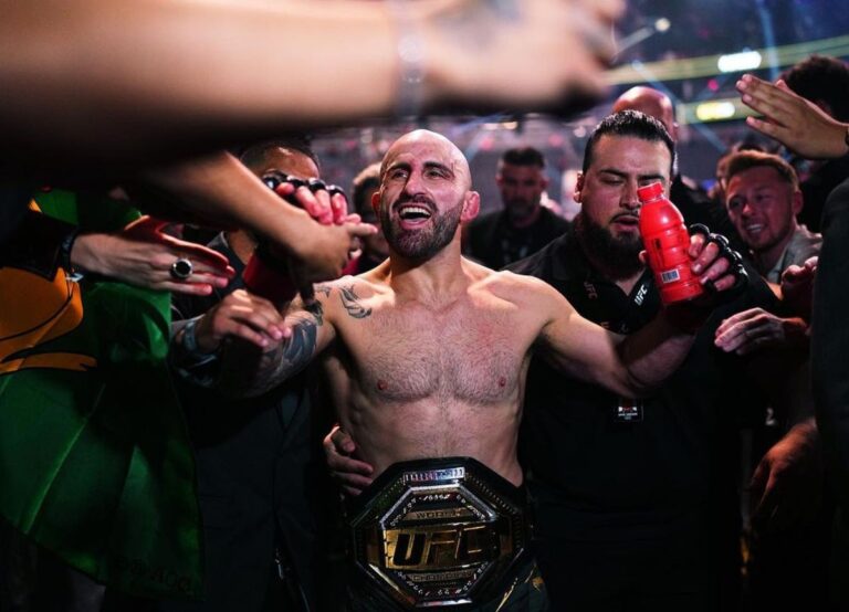 Alexander Volkanovski Greets The Crowd As He Is Cheered On After Winning His Bout