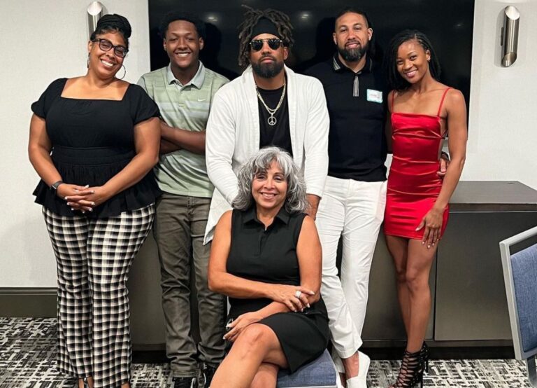 Arian Foster Pictured With His Mother, Bernadette And Siblings In June 2023