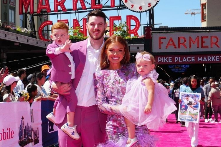 Jonah Heim Pictured With His Wife, And Their Two Kids At The Pink Carpet Event Of The All-Star Game