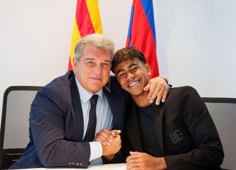 Lamine Yamal Pictured Signing His Contract With FC Barcelona Earlier Today