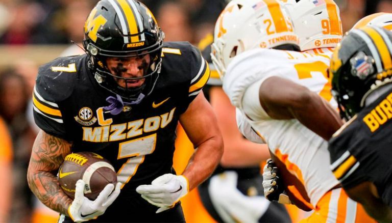 Cody Schrader Romp Over Tennessee