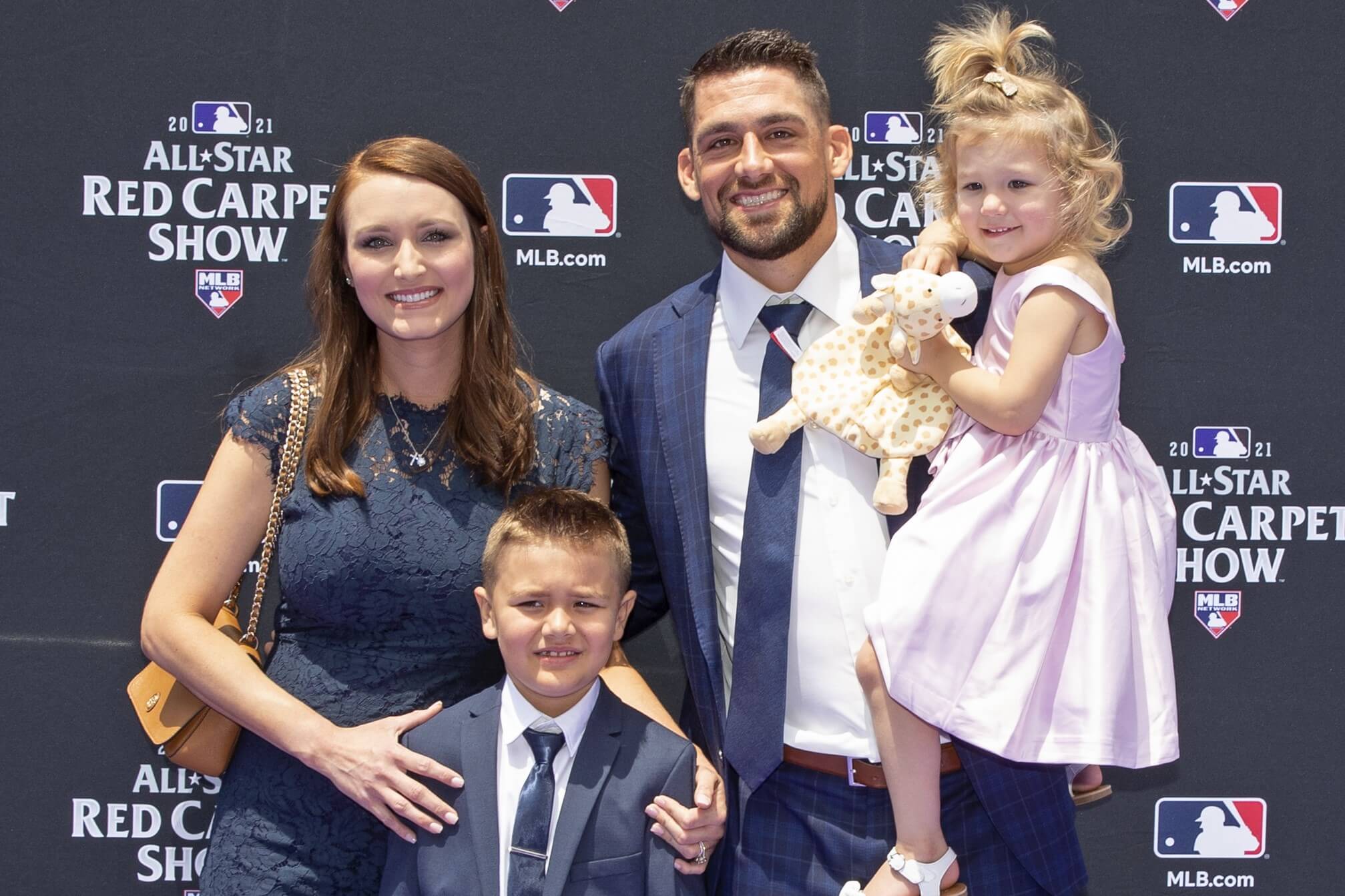 Nathan Eovaldi With His Wife And Kids 