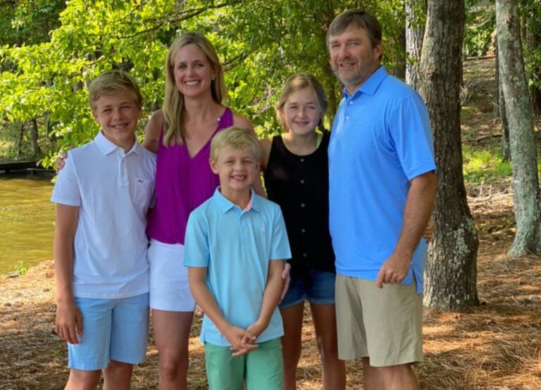 Kirby Smart Pictured With His Wife, Mary And Their Three Kids In 2020