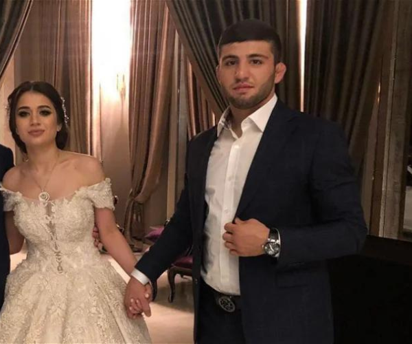 Arman Tsarukyan And His Wife During Their Wedding