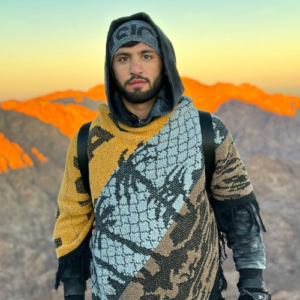 Arman Tsarukyan And His Wife During Their Wedding - Players Bio