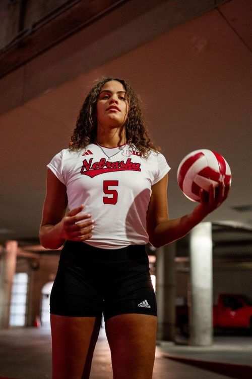 Bekka Allick committed to The University of Nebraska Volleyball in 2018