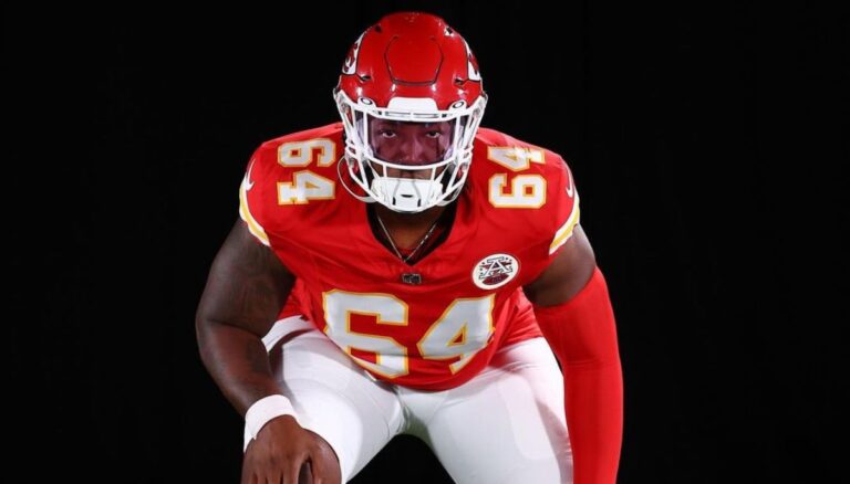 Chiefs Wanya Morris Parents Where Are They From