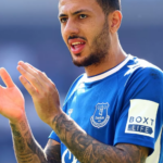 Dwight McNeil in Everton shirt