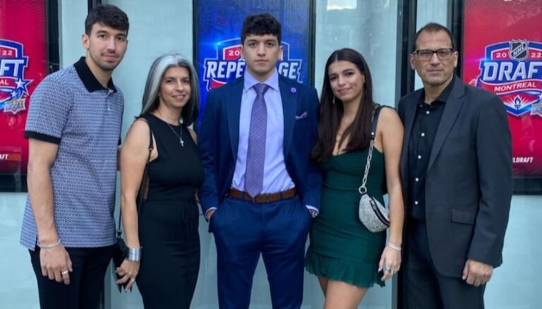 Jordan Kyrou With His Family- Father, Mother, Brother & Sister