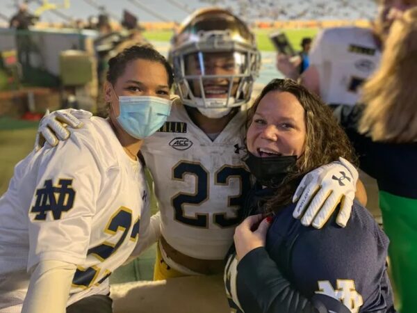 Kyren Williams With His Mother Taryn Williams And Sister Grace Williams 