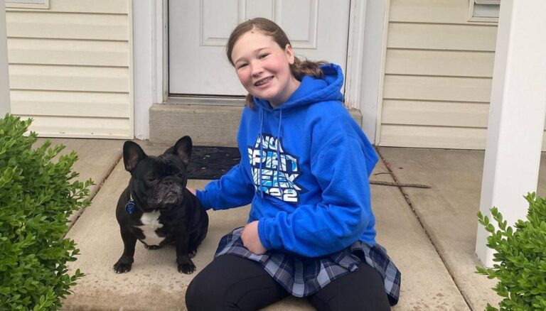 Laila Anderson, A Superfan Of St. Louis Blues, Who Battled With HLH & Recovered