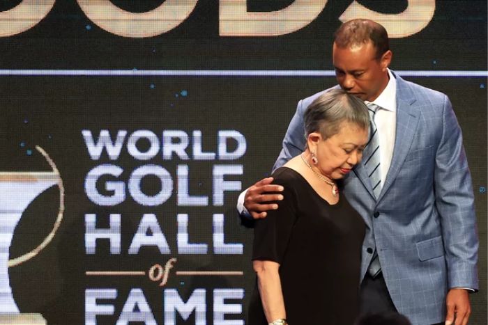 Tiger With His Mother During His Induction Into The World Golf Hall Of Fame In 2022