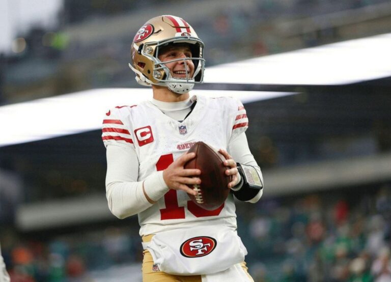 Brock Purdy Looks At The Crowd During The Game Against Seahawks