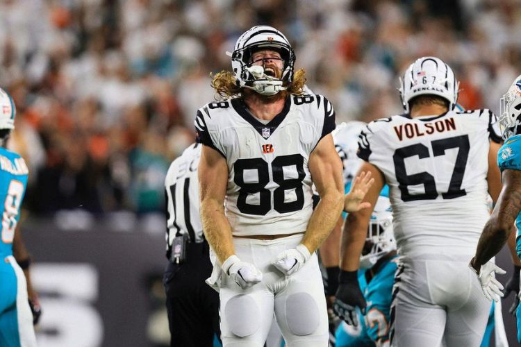 Hayden Hurst Pictured Celebrating During His Time With The Cincinnati Bengals 
