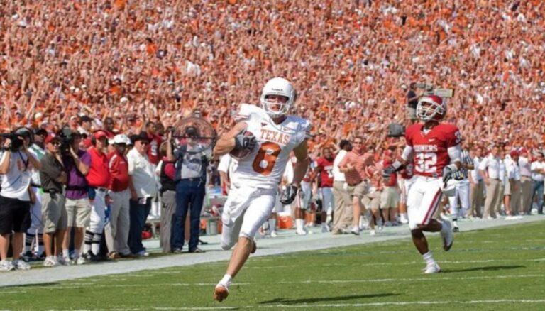 Jordan Shipley running in the field