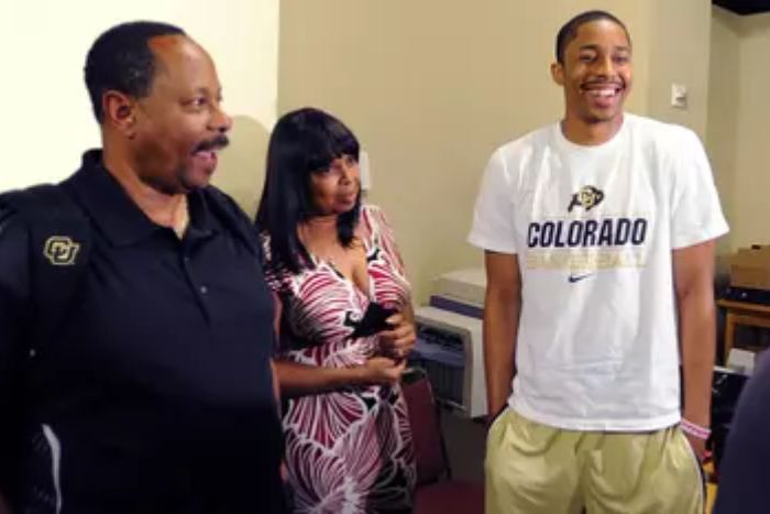 Spencer Dinwiddie Pictured With His Parents Malcolm And Stephanie Dinwiddie