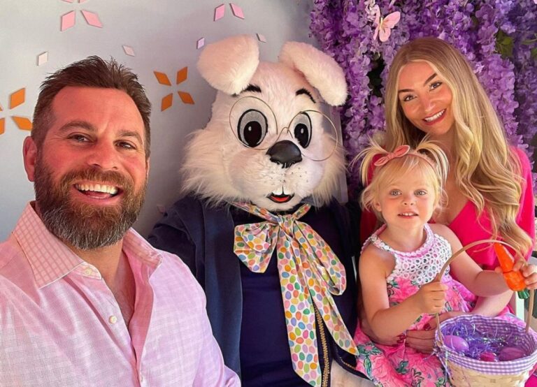 The Former Eagles Player, Jon Dorenbos Shares A Pictures Of Him Celebrating Easters With His Family