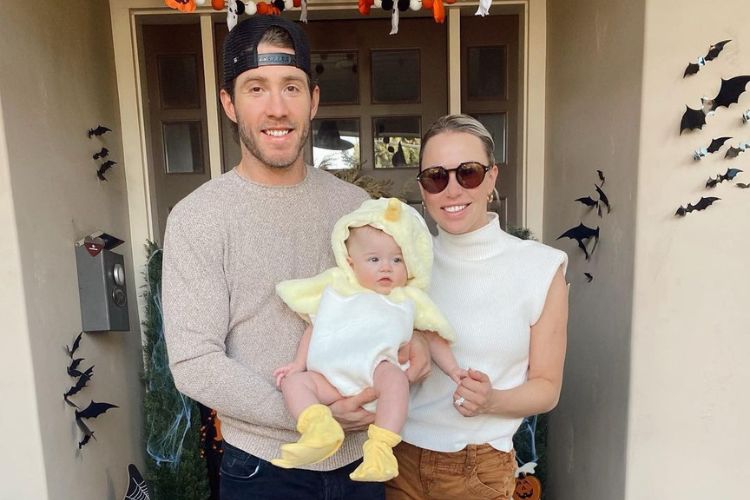 Mike And Melissa Pictured Celebrating Their First Halloween As A Parent To London
