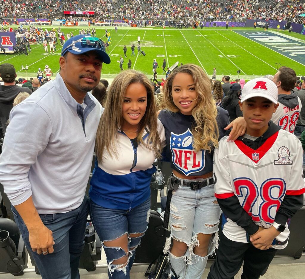 Marcus Brady With His Family Enjoying The Game