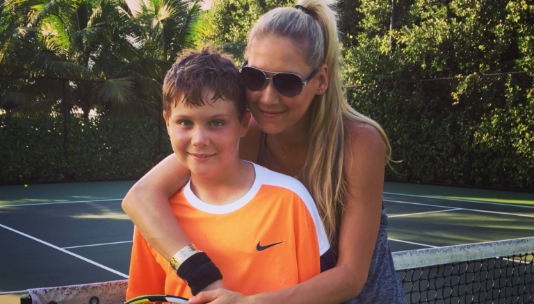 Anna Kournikova Brother Allan