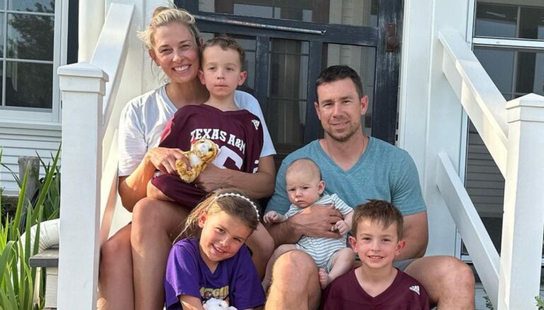 Klint Kubiak And His Wife Tessa Kubiak With Their Four Kids