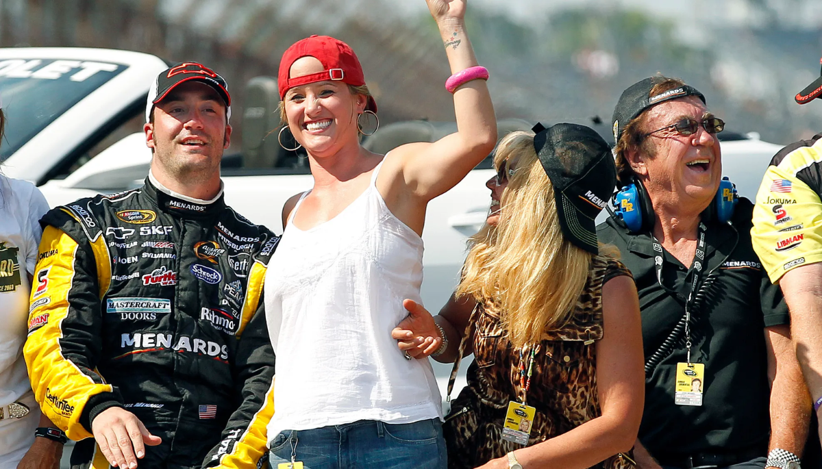 Who Is Jennifer Menard, Paul Menard Wife? Kids & Net Worth - Players Bio