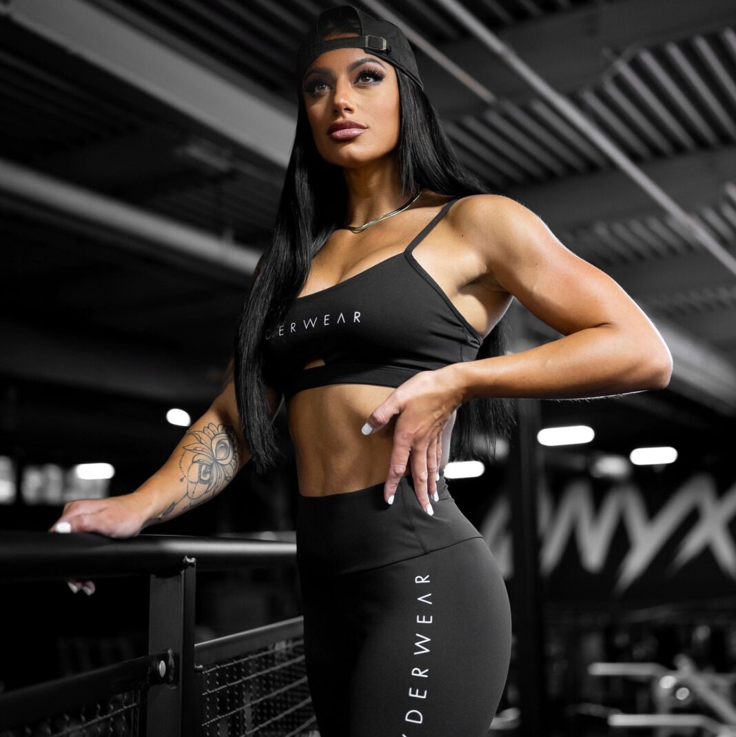 Toni Cassano Wikipedia And Age: Meet Daria Berenato Wife - Players Bio