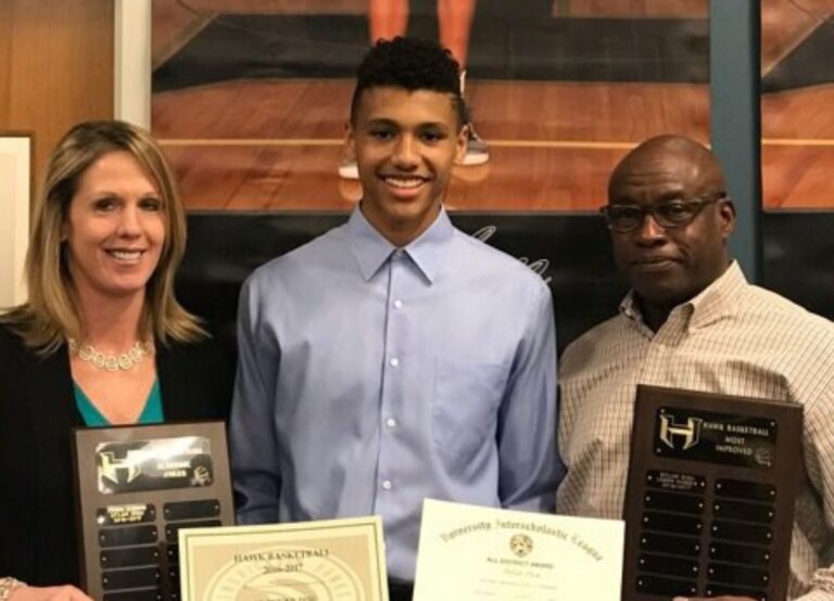 Dylan Disu With His Parents