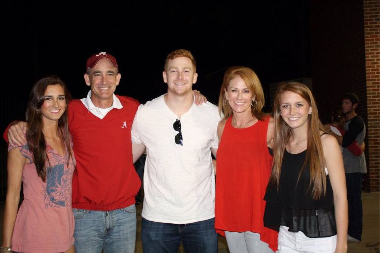 The Tigers Pitcher Pictured With His Dad, Jim, Mother, Missy, And His Two Sisters