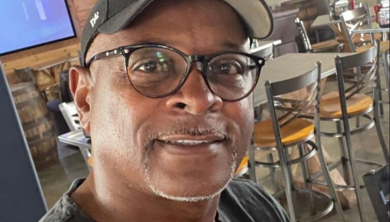 The Former NFL Player Tim McKyer Pictured Repping The 49ers Hat