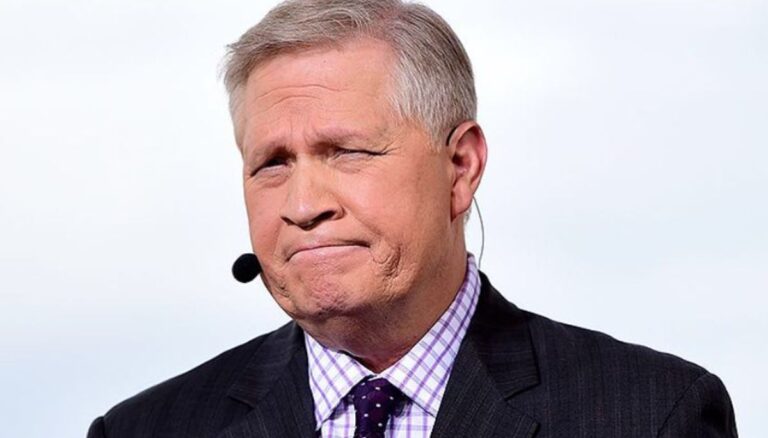 Was Chris Mortensen Smoker