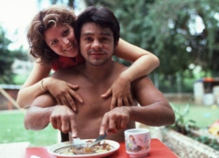 A Closer Look At Robert Duran's Love Life With His Wife
