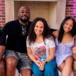 Mike tomlin with his wife-kiya and his three kids