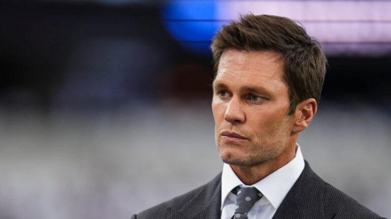 tom brady new haircut/new look