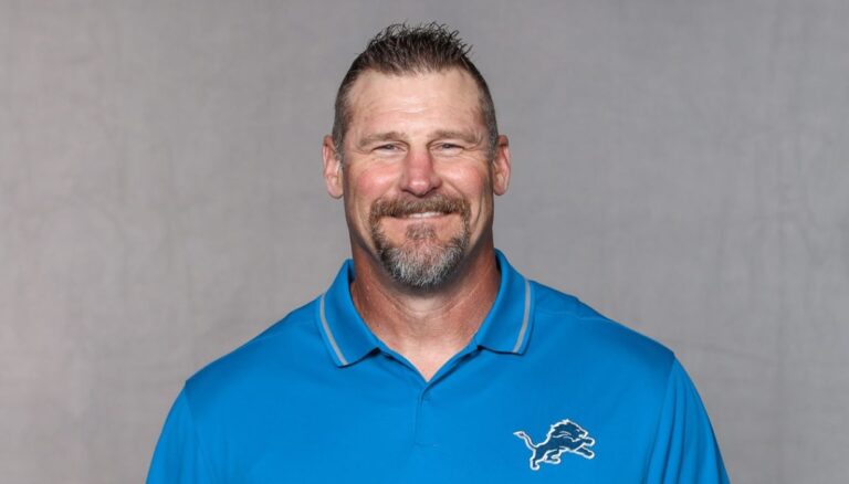 How Holly Campbell, Wife of Dan Campbell for Over Two Decades, Powers His Journey from NFL Star to Detroit’s Head Coach
