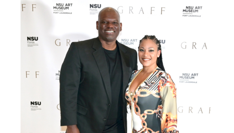 After splitting from his wife of 17 years, Jamal Mashburn is currently married to a special events and wedding planner, Bailey Brooks Mashburn.