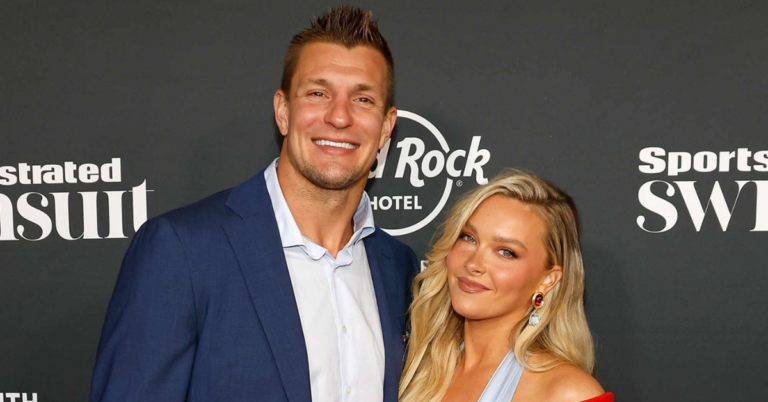 Rob Gronkowski Wife