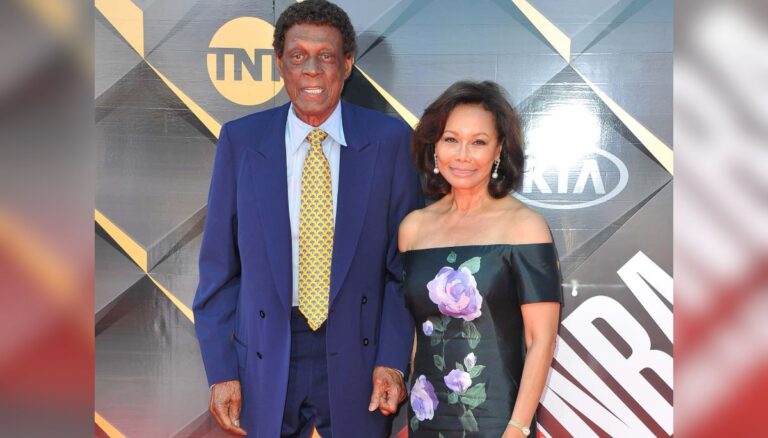 Elgin Baylor and his wife, Elaine Baylor, attend the 2018 NBA Awards Show