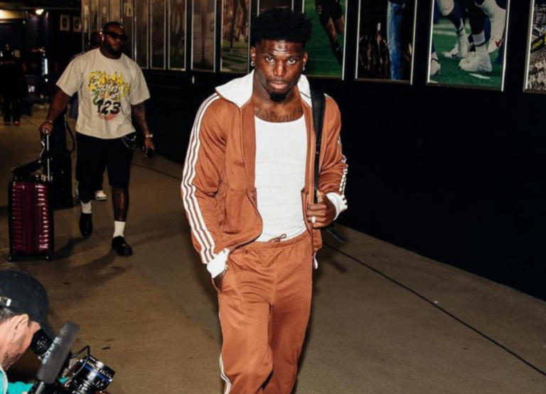 Miami Dolphins' WR Tyreek Hill Expresses His Gratitude Towards His Parents By Buying Them Their Dream Cars