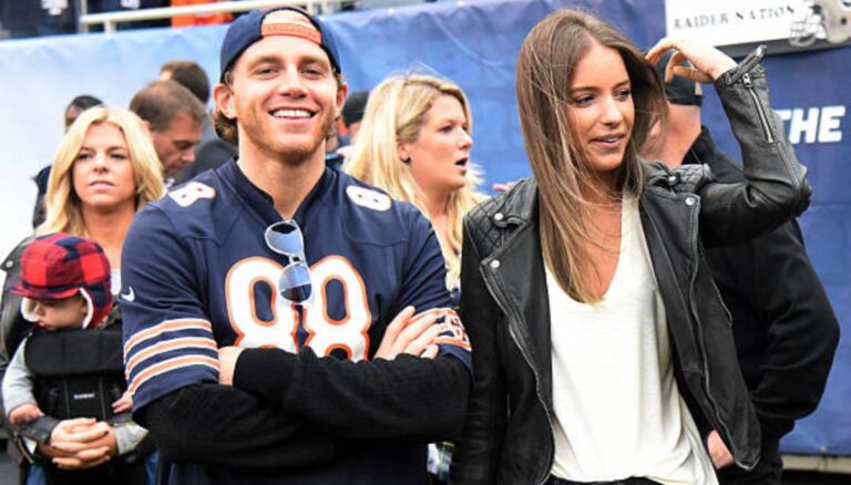 Patrick Kane And His Wife To Be Amanda Grahovec Pictured In The Sidelines During Chicago Bears And Las Vegas Raiders Game On October 4, 2015, At Soldier Field In Chicago
