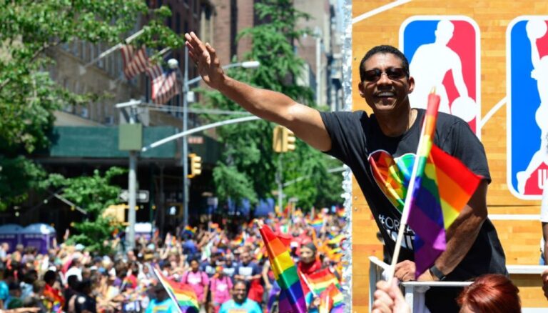 The NBA Referee Billy Kennedy Has No Wife And Has Been Part Of The LGBTQ Community Since He Came Out In 2015