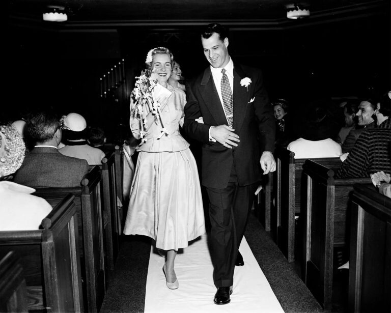 gordie howe wife