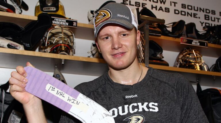 Frederik Andersen doesnt have a Girlfriend