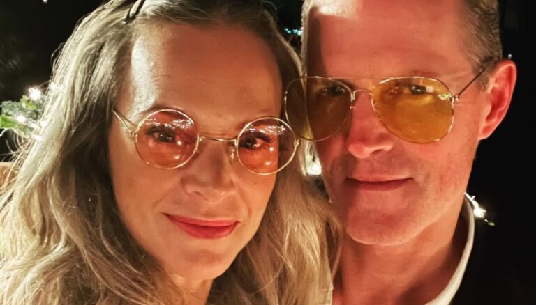 SportsCentre Jennifer Hedger Pictured With Her Husband Sean McCormick A Vice President In A Canadian Company, Moneris, At A 70s Themed Party In November 2023