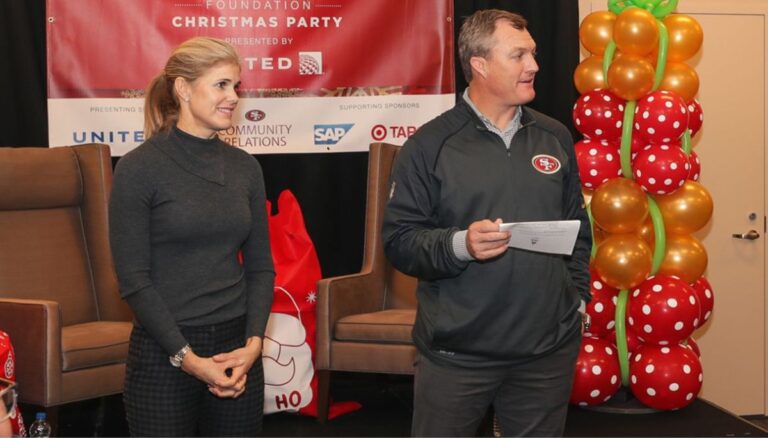 John Lynch With His Wife Linda