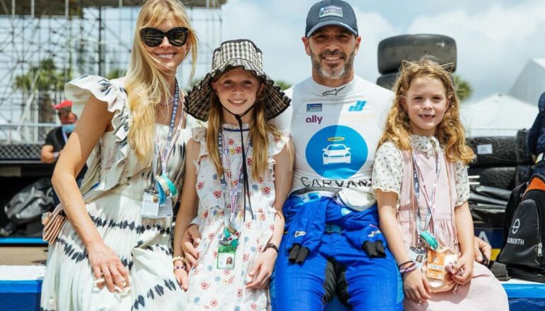 Jimmie Johnson with his wife Chandra and two daughters