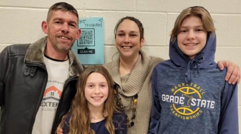 Eagan MN coach Niki Villelli tragically died at 38, survived by her husband James and two kids.
