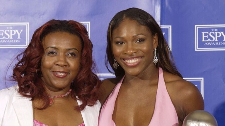 Grand Slam Winner Serena Willaims with her half sister Yetunde Price.