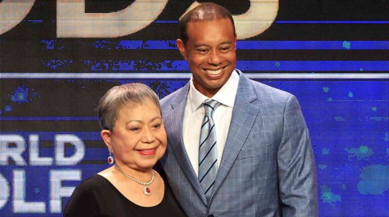Tiger Woods and his mother, Kultida Woods.